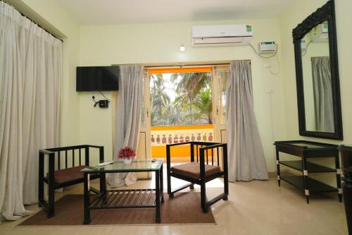 four seasons guest house