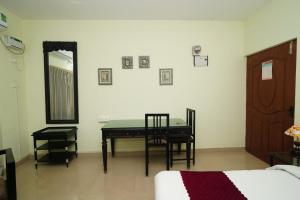 four seasons guest house