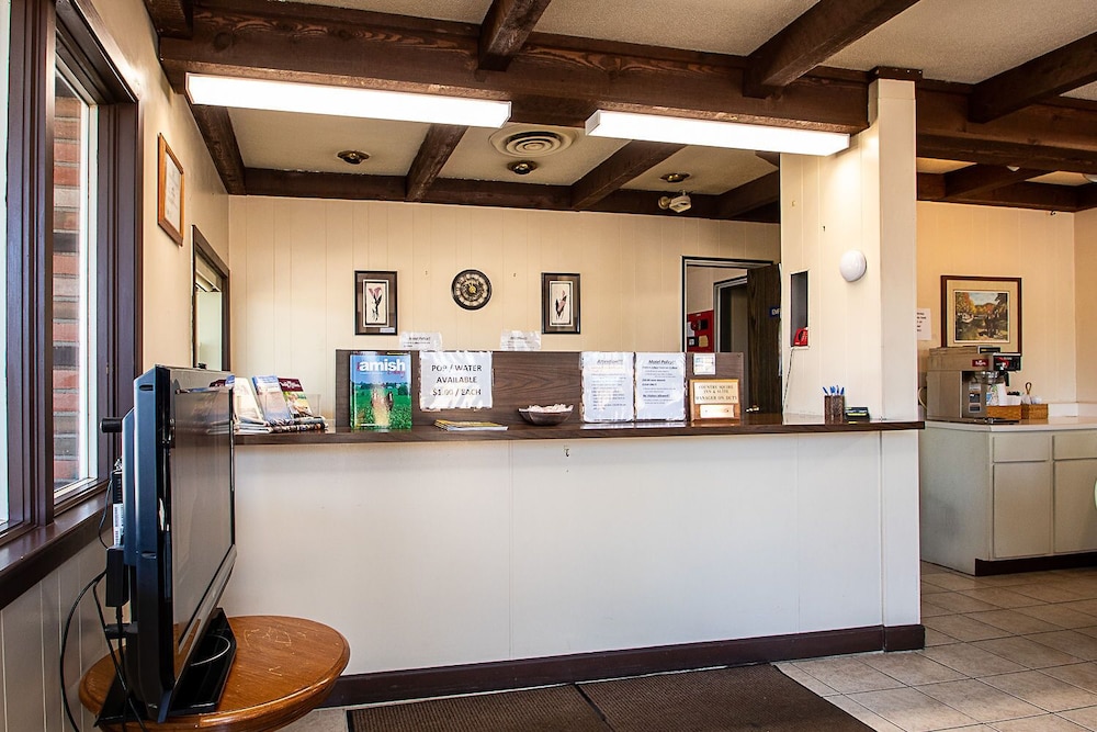 country squire inn and suites