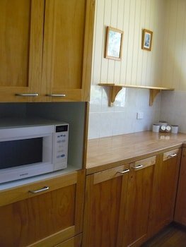 Cypress Ridge Cottages,Proserpine>>Ballandean,5 star