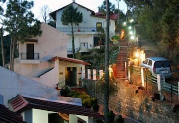 woodsvilla residency ranikhet