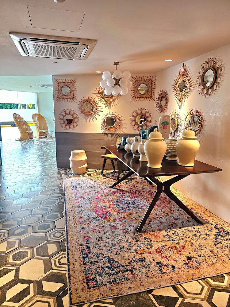 the residences in commonwealth by century