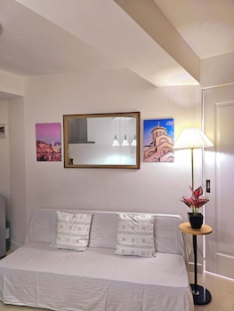 the residences in commonwealth by century