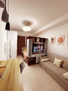 the residences in commonwealth by century