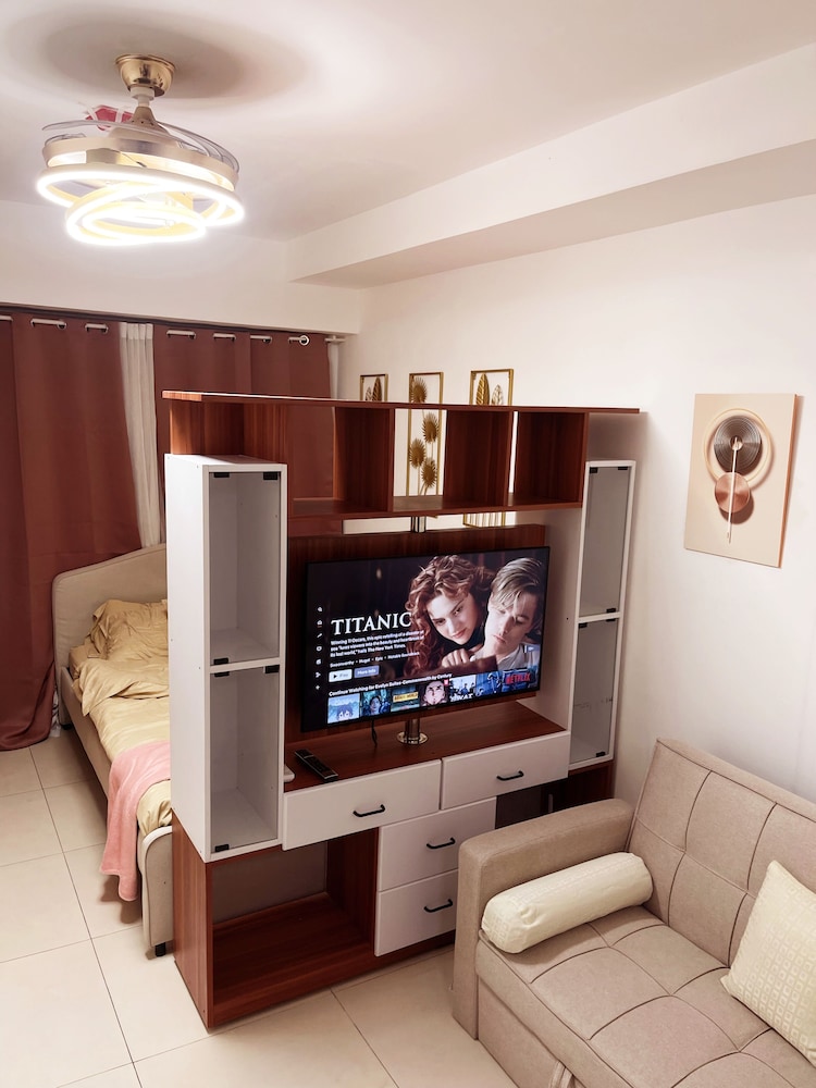 the residences in commonwealth by century