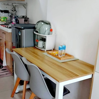 the residences in commonwealth by century