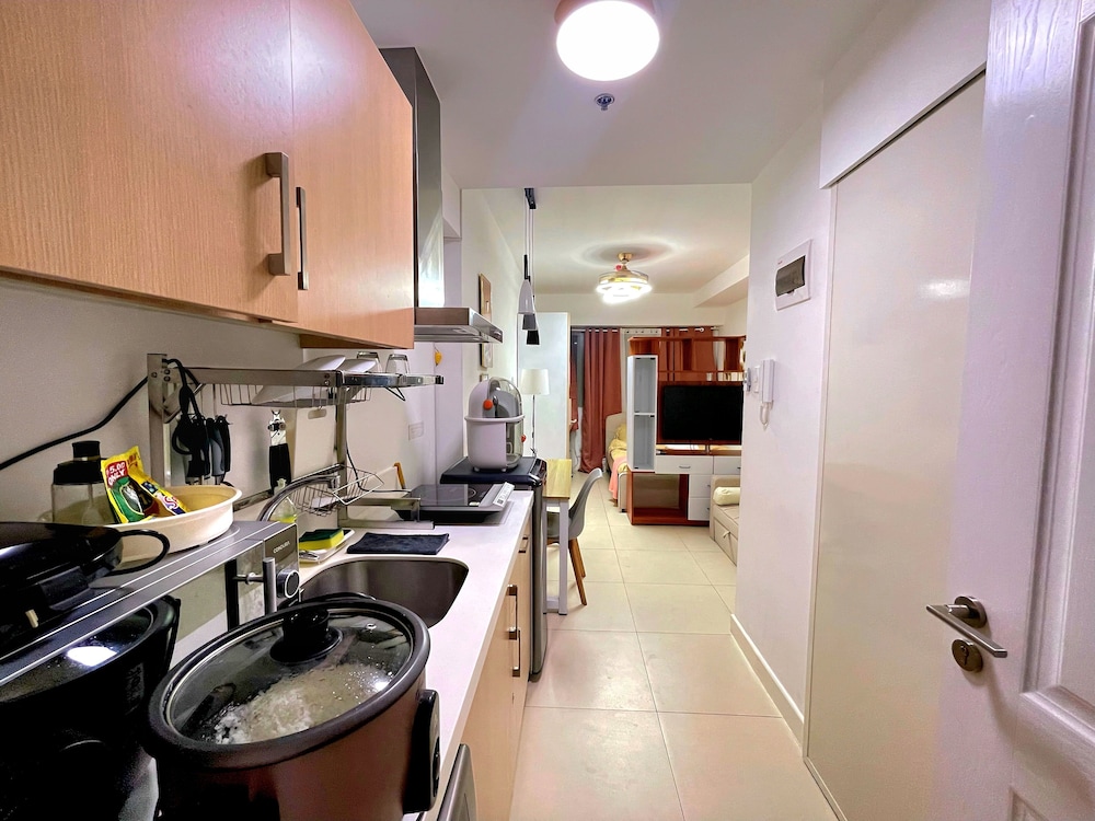 the residences in commonwealth by century