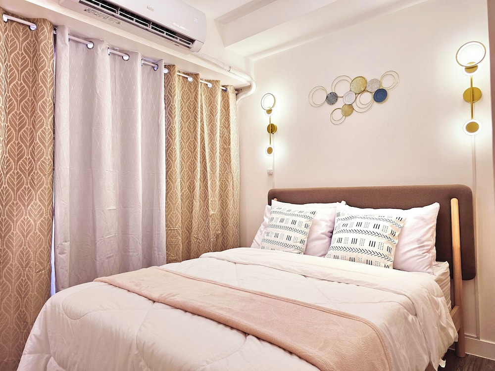 the residences in commonwealth by century