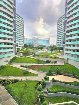 the residences in commonwealth by century