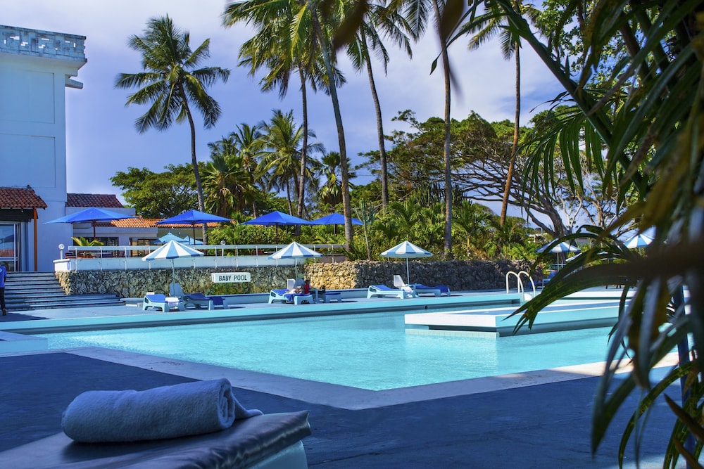 mombasa beach hotel