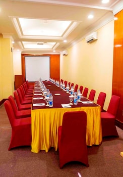 golden boutique hotel melawai