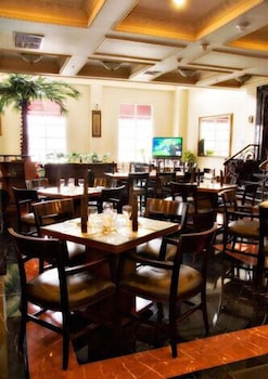 golden boutique hotel melawai