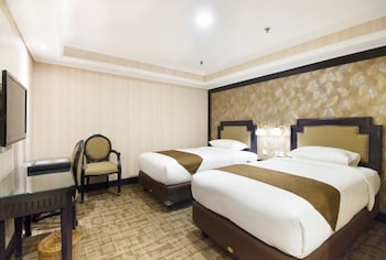 golden boutique hotel melawai