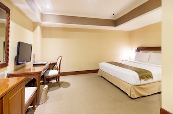 golden boutique hotel melawai