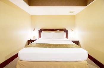 golden boutique hotel melawai