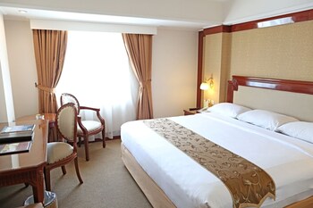 golden boutique hotel melawai