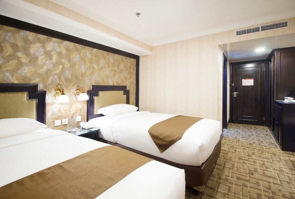 golden boutique hotel melawai