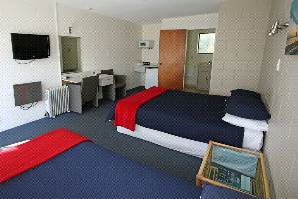 midway pacifica lodge