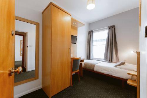 Star Hotel,Hammersmith>>Greater London,2 star