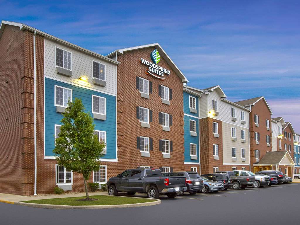 extended stay america select suites akron south
