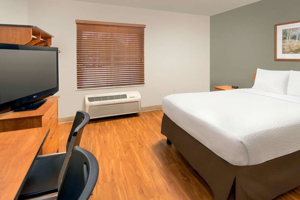extended stay america select suites akron south