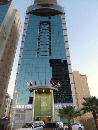 Ion Hotel & Apartments,,3 star