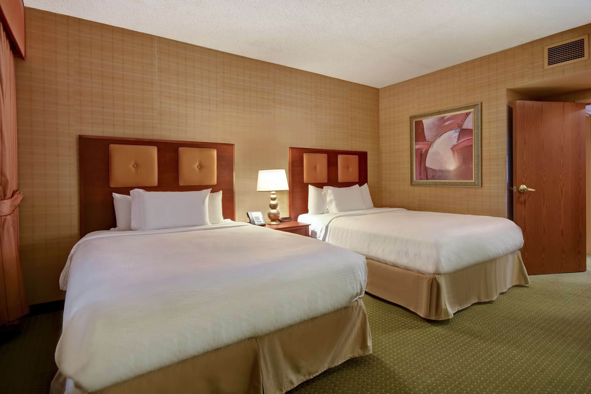 embassy suites by hilton at hot springs convention center