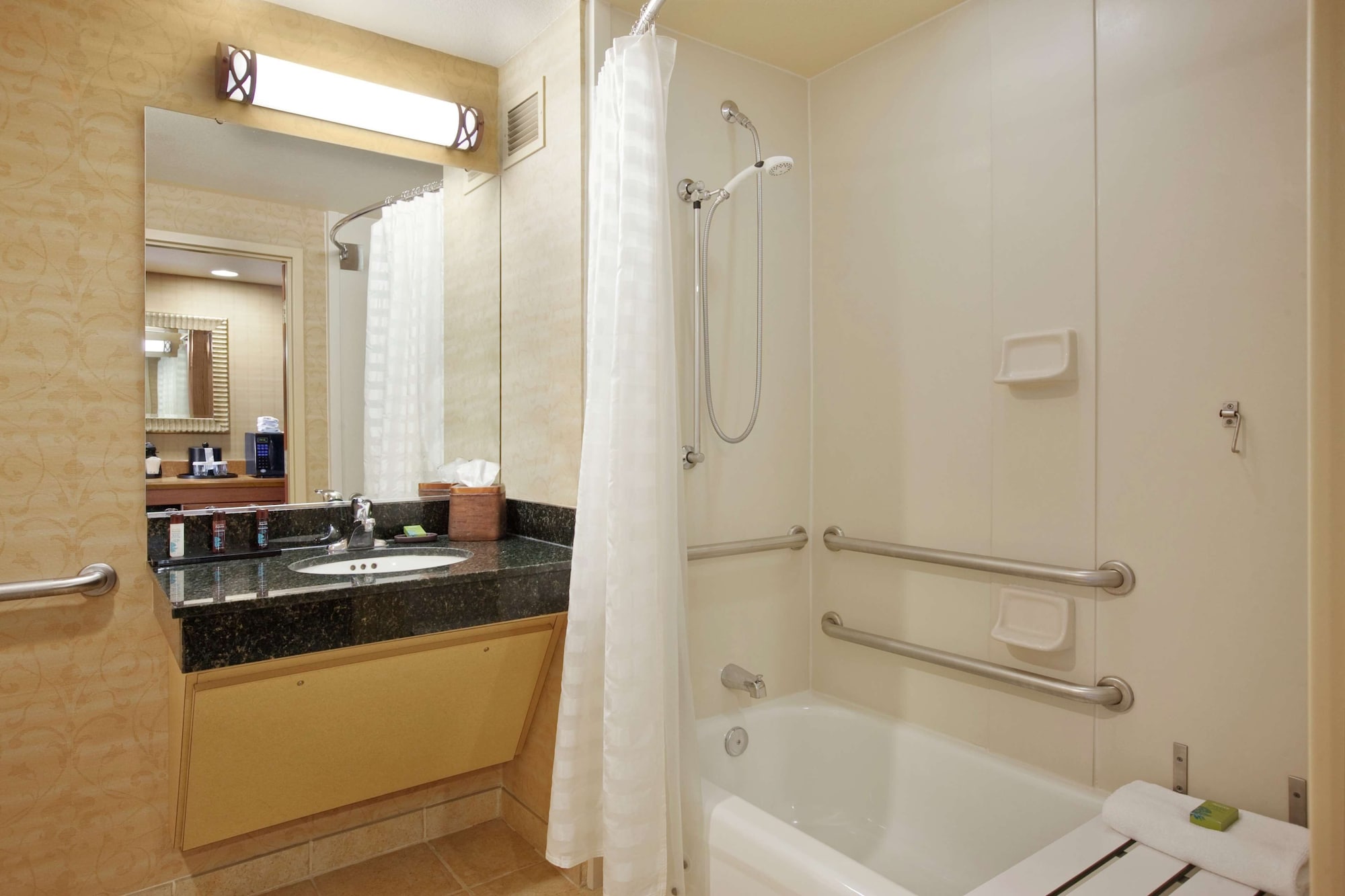 embassy suites by hilton at hot springs convention center