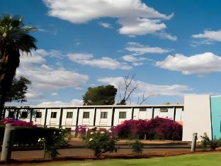 The Lodge Motel, Newman,Margaret River>>Cable Beach,3 star