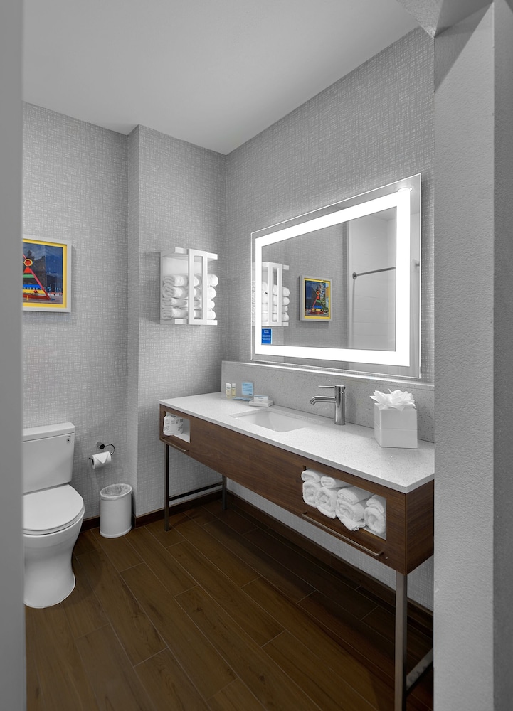 hampton inn and suites houston cypress station