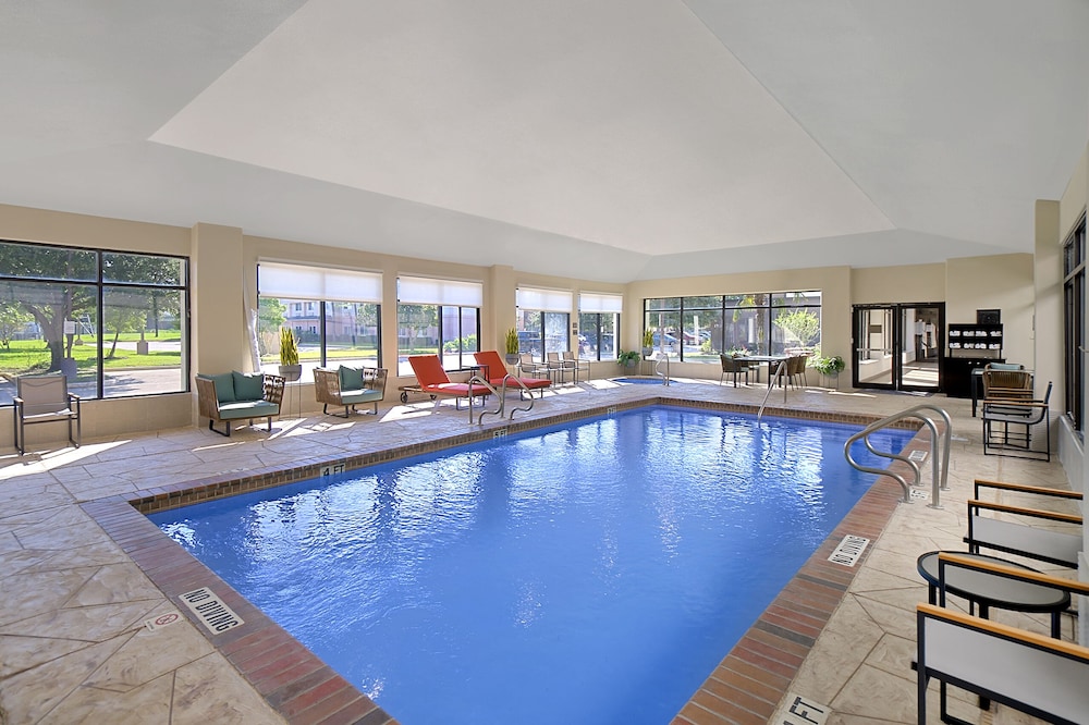 hampton inn and suites houston cypress station