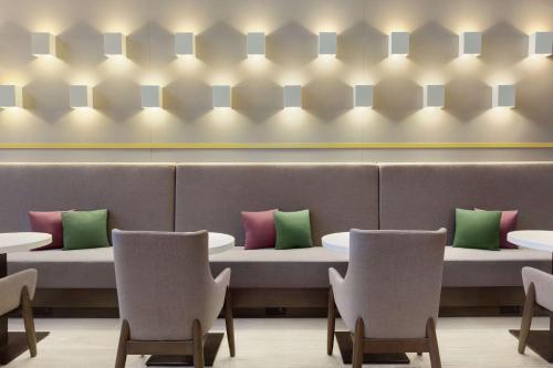 hampton inn and suites houston cypress station