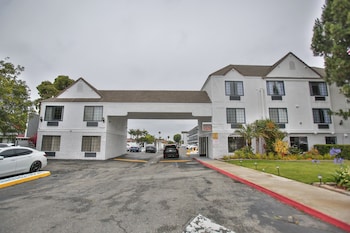 best western surf city