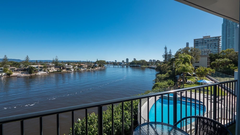 silverton holiday apartments