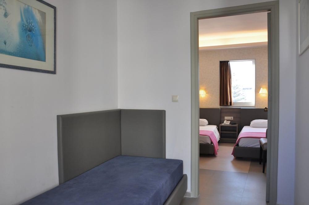 astron hotel