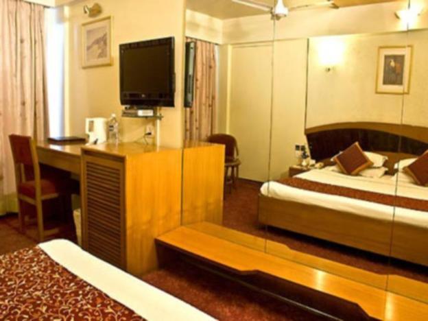 hotel midtown pritam