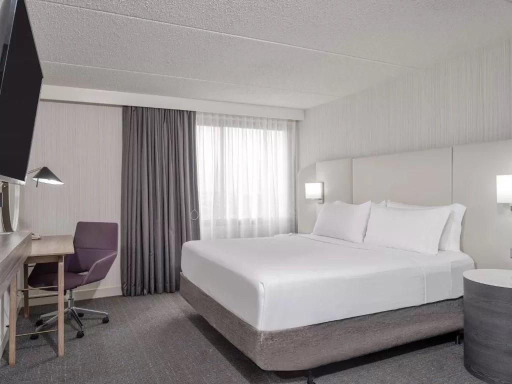 crowne plaza indianapolis airport by ihg