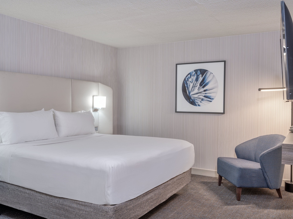 crowne plaza indianapolis airport by ihg