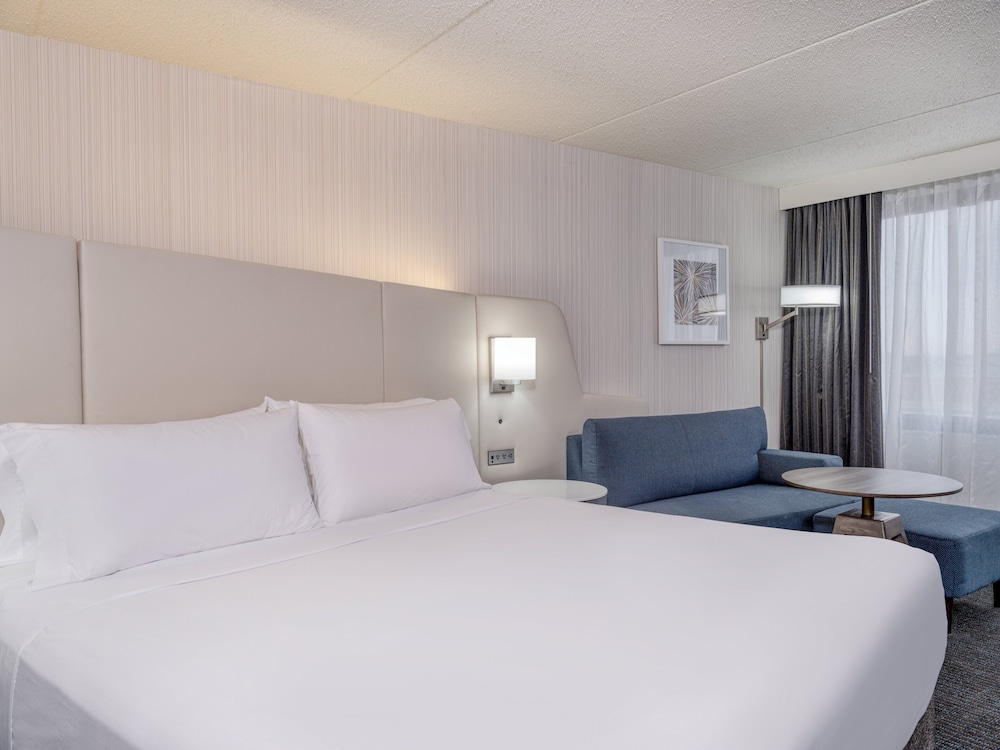 crowne plaza indianapolis airport by ihg