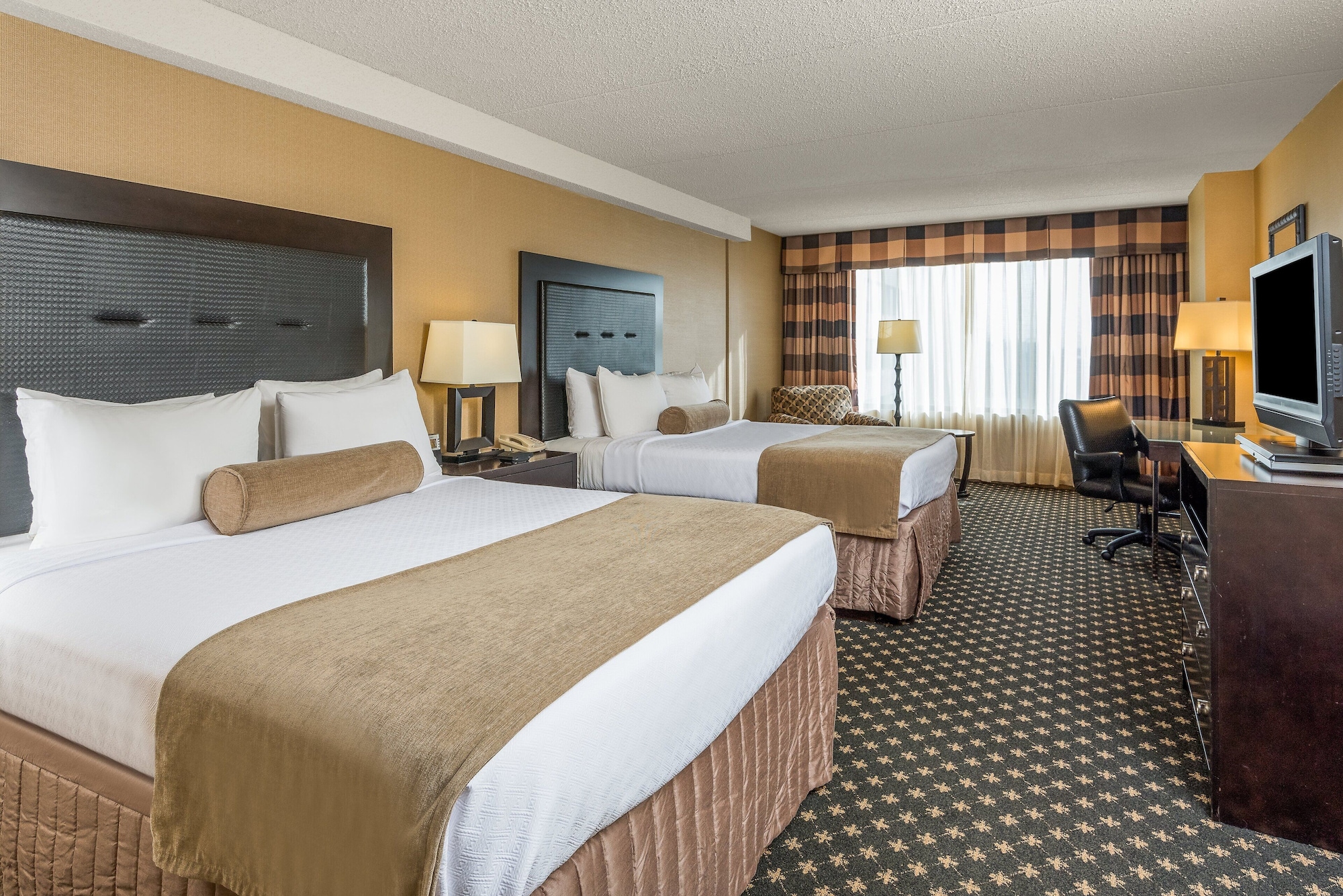 crowne plaza indianapolis airport by ihg