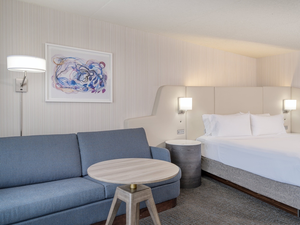 crowne plaza indianapolis airport by ihg