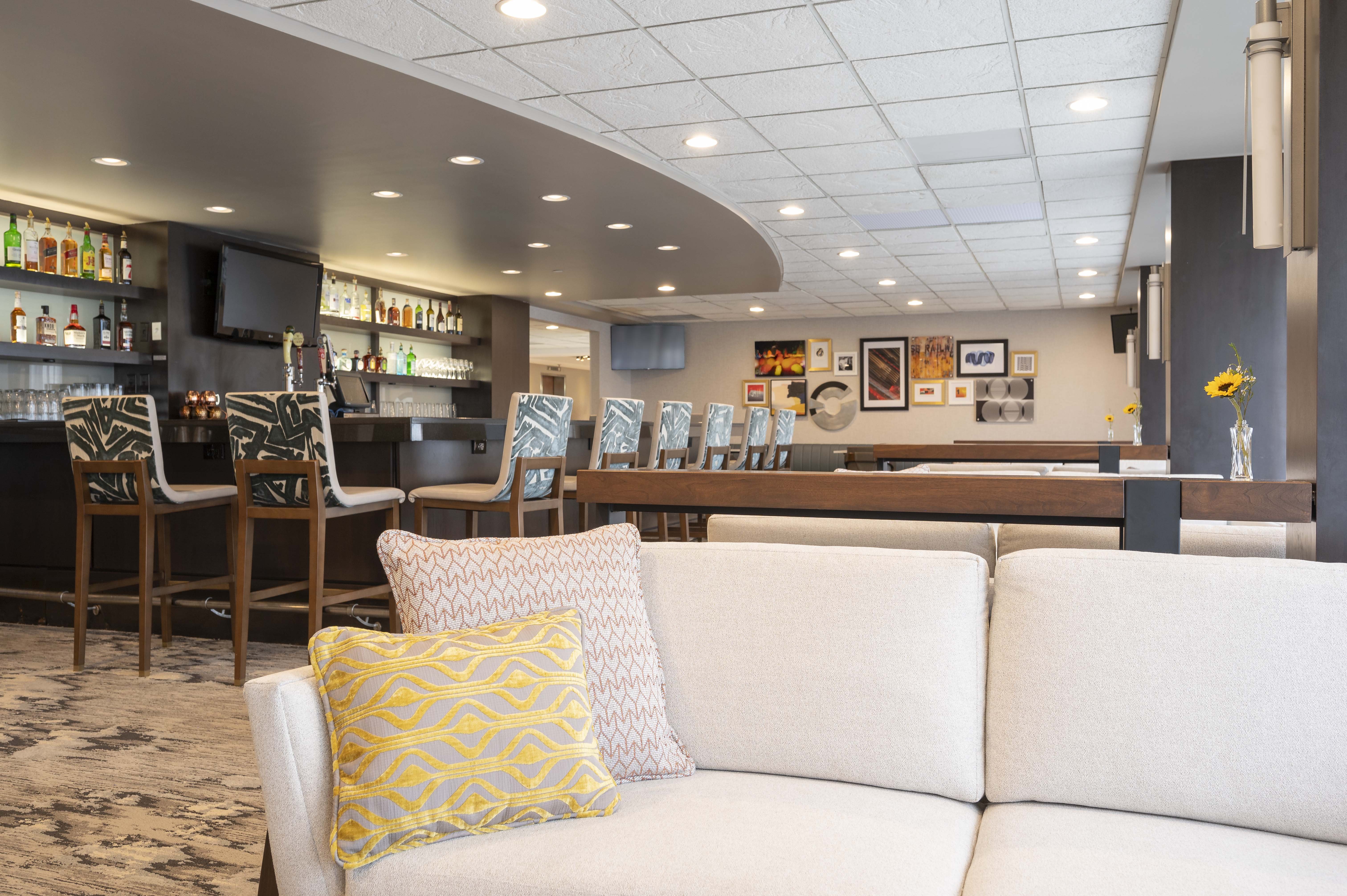 crowne plaza indianapolis airport by ihg