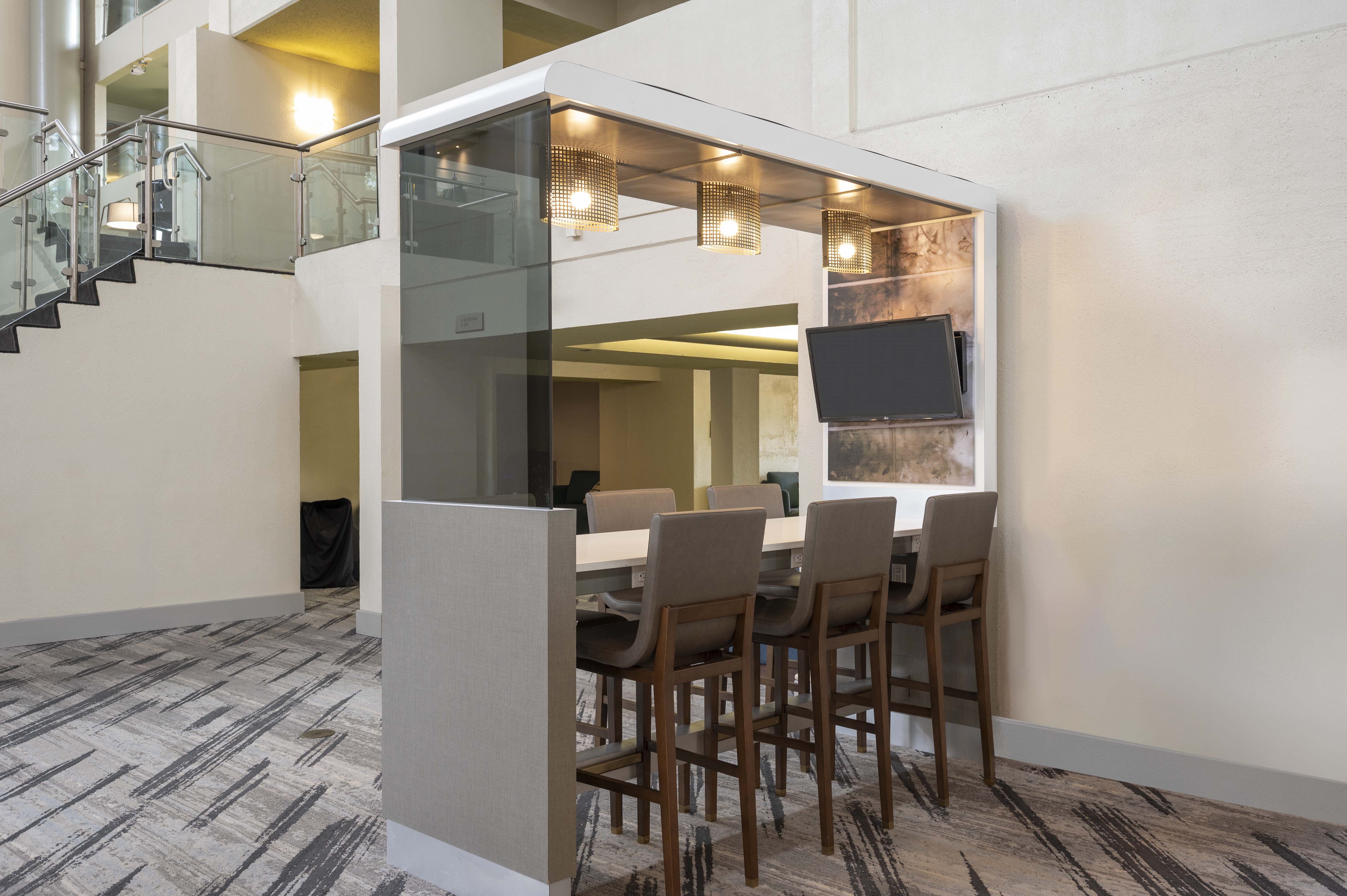 crowne plaza indianapolis airport by ihg