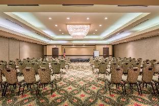 crowne plaza indianapolis airport by ihg
