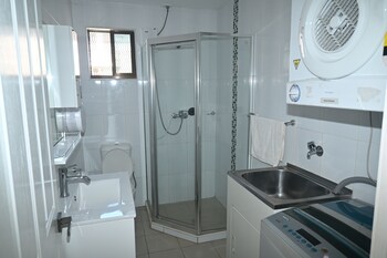 hibiscus rodeo apartments