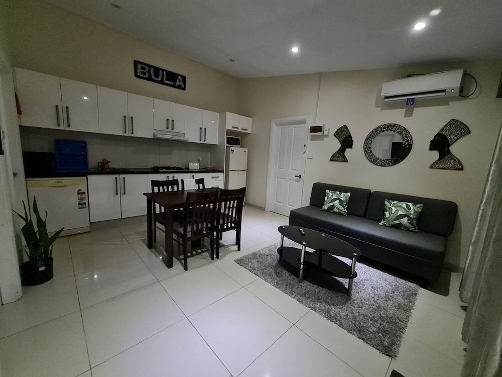 hibiscus rodeo apartments