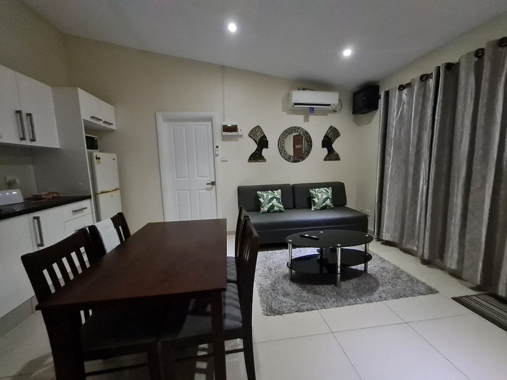 hibiscus rodeo apartments