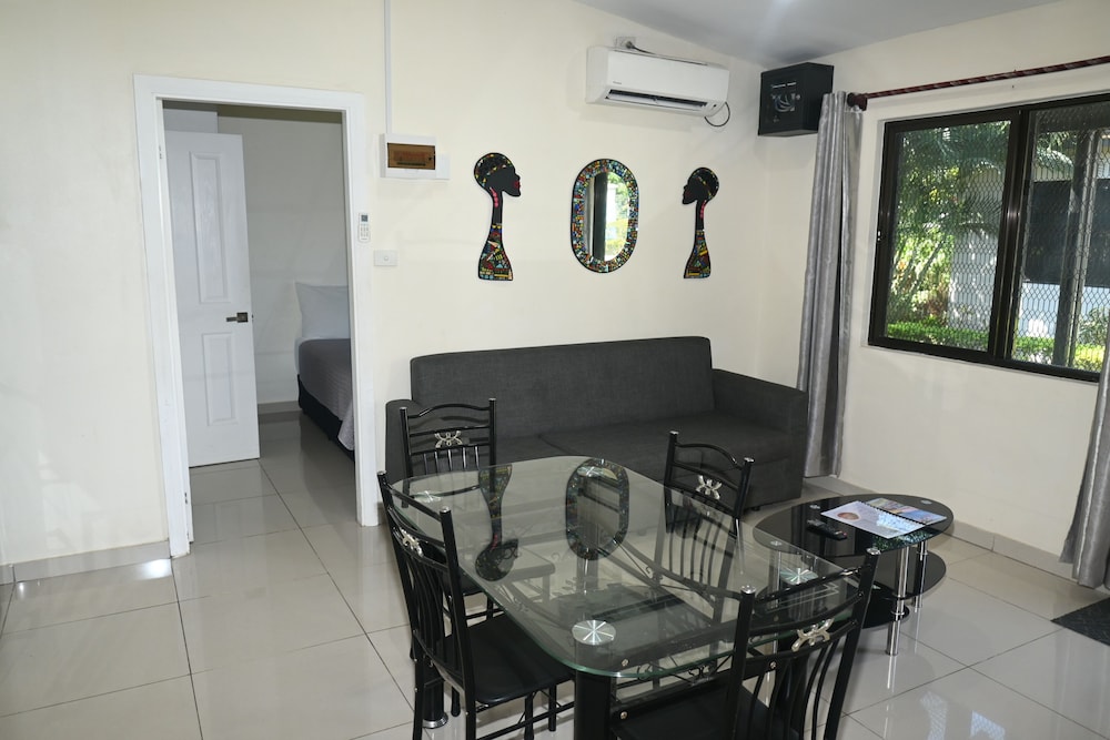 hibiscus rodeo apartments