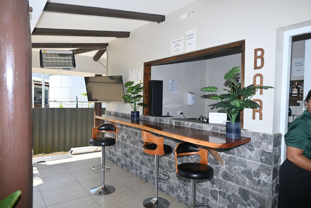 hibiscus rodeo apartments