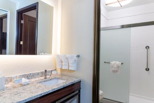 homewood suites by hilton indianapolis downtown